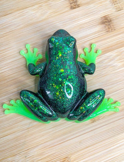 Grenouille verte, noire et paillettes vertes