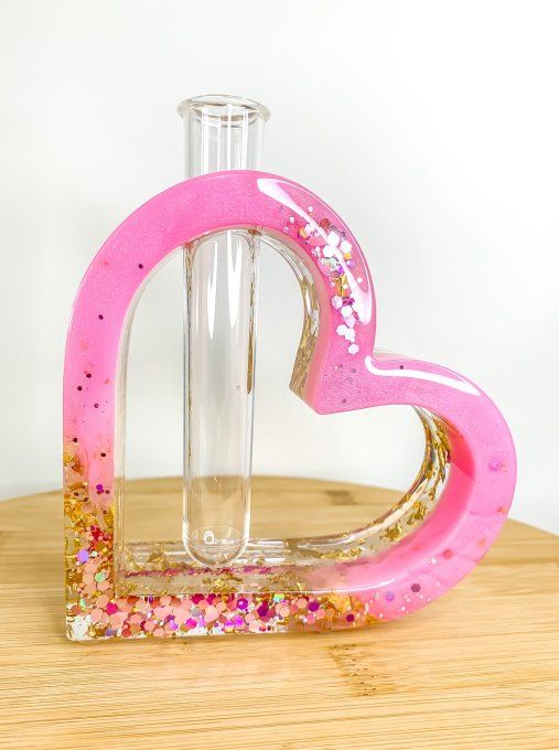 Soliflore coeur penché rose, paillettes et feuilles d'or