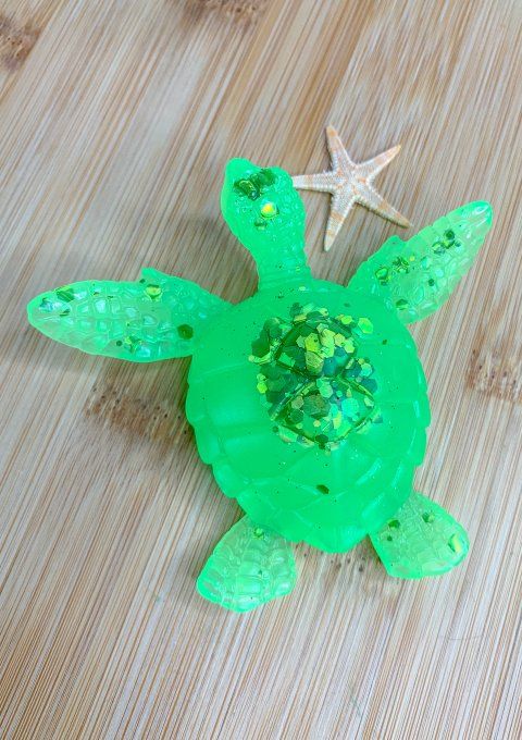 Tortue verte pomme et paillettes